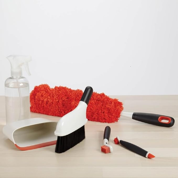 OXO Good Grips Microfiber Hand Duster