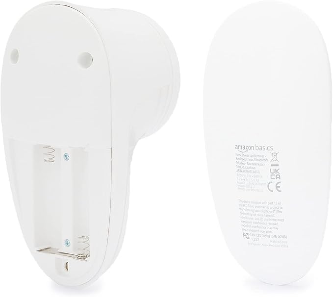 Amazon Basics Battery Operated Fabric Shaver for Lint and Fuzz Removal, Includes 2 Spare Blades, White