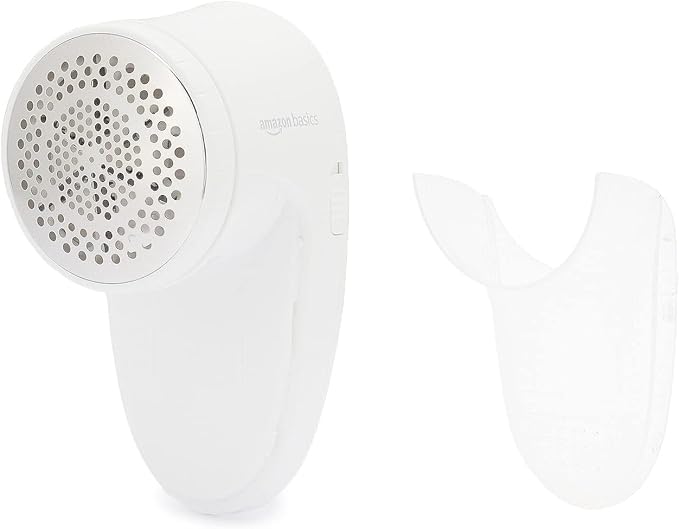 Amazon Basics Battery Operated Fabric Shaver for Lint and Fuzz Removal, Includes 2 Spare Blades, White