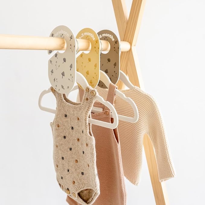 3 Sprouts Baby Closet Dividers Set of 8 - Toddler Clothes Organizer Hanger, Double-Sided Size Labels - Nursery Organization for Newborn Clothing, Infant, Boy & Girl - Mushroom
