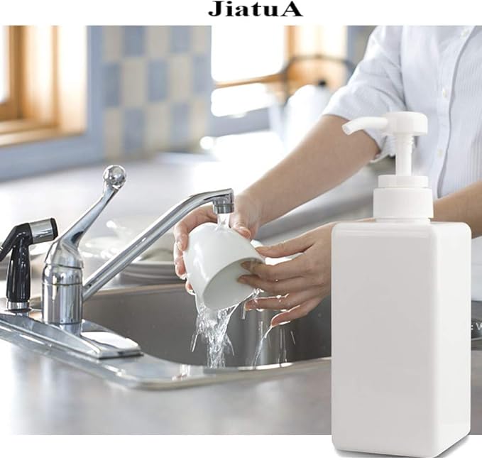 Pump Bottle, Refillable Plastic Empty Lotion Soap Dispenser Liquid Container for Bathroom Shampoo and Body Wash, 22oz/650ml White 2 Pack