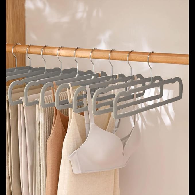 Velvet Pants Hangers with Non Slip Bar, 20 Pack Felt Slack/Trouser Hangers for Closet, Slim Space Saving Closet Perchas Terciopelo 360° Swivel Hook for Tank Top, Bra, Shorts, Jeans, Towel (Grey)
