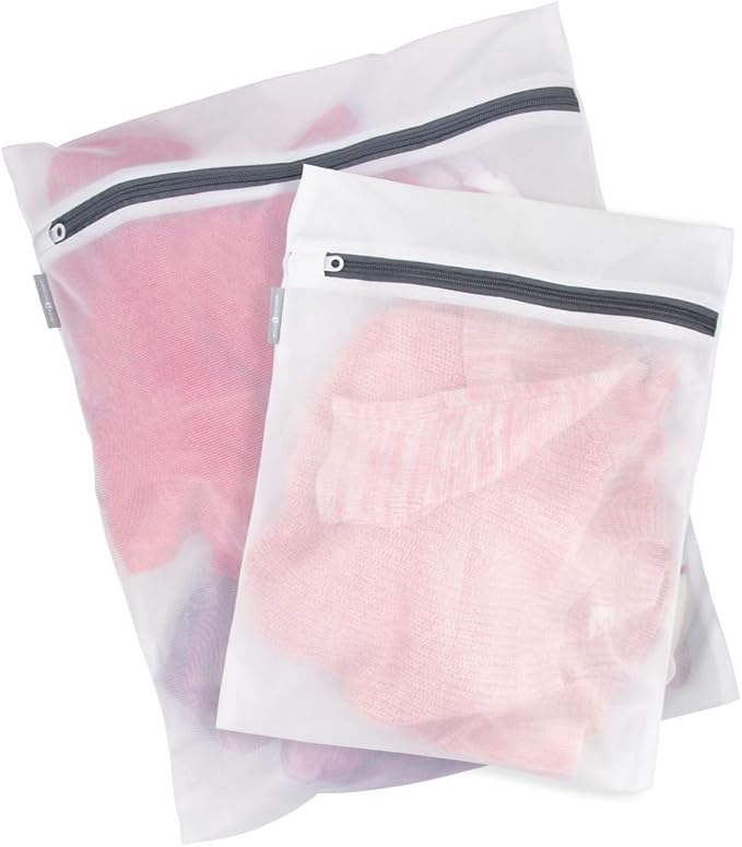 iDesign Mesh Laundry Bags with Built in Zipper for Cleaning Delicates– Set of 2, 1 Medium and 1 Large Bag, White