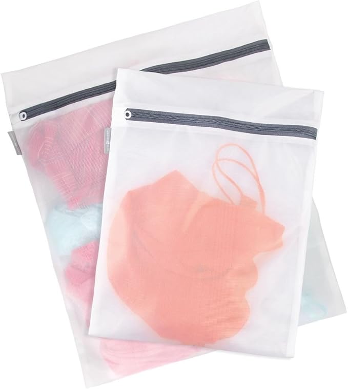 iDesign Mesh Laundry Bags with Built in Zipper for Cleaning Delicates– Set of 2, 1 Medium and 1 Large Bag, White
