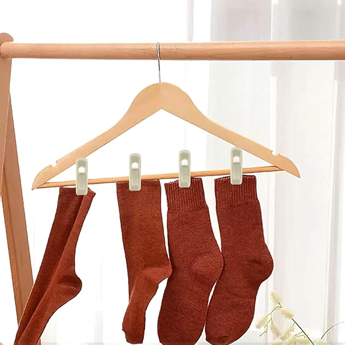Litoexpe 20 Pcs Beige Velvet Hangers Clips, Pants Hangers Velvet Clips, Strong Finger Flocked Clips for Thin Felt Hangers
