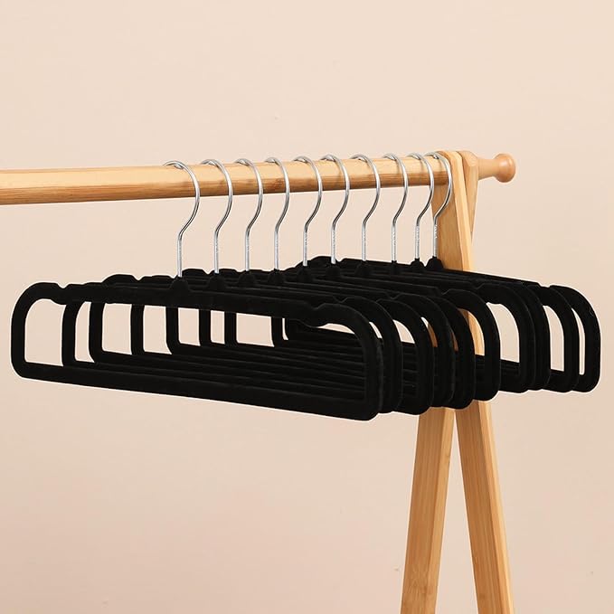 Velvet Pants Hangers 20 Pack,Premium Non Slip Velvet Hangers,Thin Space Saving Slim Clothes Hangers with 360° Swivel Hook,13.77inch