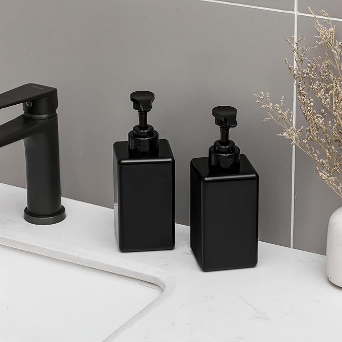 15 oz Hand Soap Dispenser, Plastic Pump Bottles, Refillable Empty Lotion Dispenser Liquid Container for Bathroom Kitchen College Dorm, 4 Pack Black