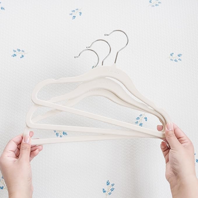 3 Sprouts Velvet Baby Hangers - Non-Slip Hanger for Infant, Toddler, Baby Clothes - Closet Kids Hangers with Slim Design, Nordic Colors, Pack of 30 - Cream