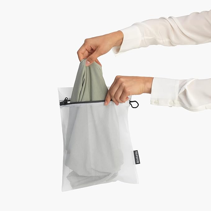 Brabantia Mesh Zip Up Laundry Bags (White) for Washing Machine Delicates, Face Masks, Socks, Bras (1 x Medium, 2 x Small) Organizer, Travel Bags (Pack of 18)