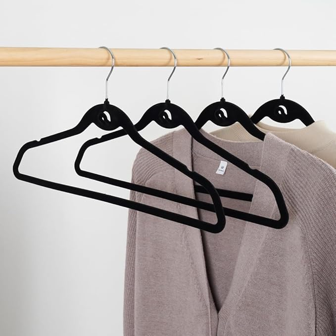 Heavy Duty Velvet Hangers with Cascade Hook, Durable, 360 Degree Rotatable Hook (50, Black)