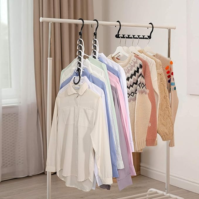 HOUSE DAY Sturdy Plastic Space Saving Hangers Cascading Hanger Organizer Closet Space Saver Multi Hangers for Heavy Clothes, Closet Organizers and Storage,College Dorm Room Essentials (20 Pack Black)