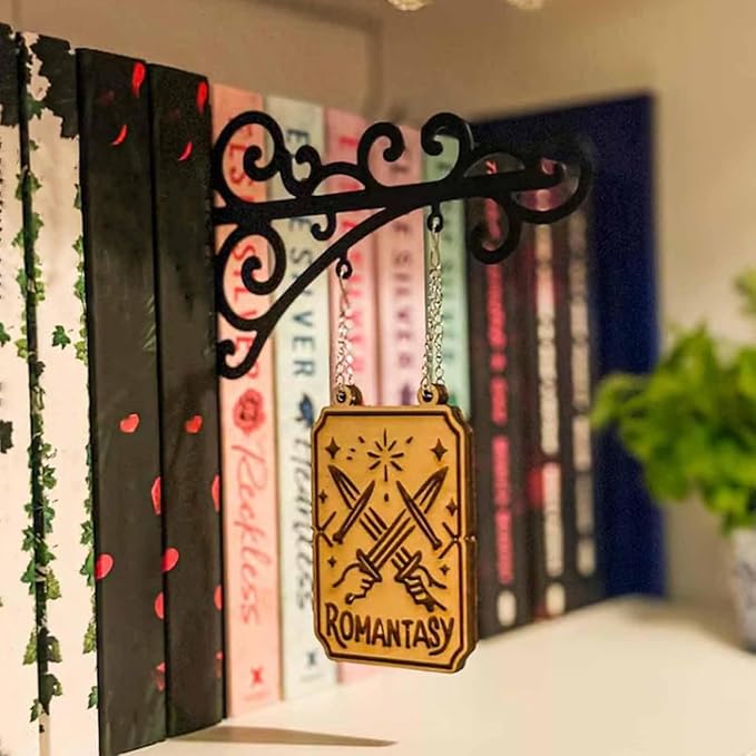 Book Nook Tavern Signs– Genre Shelf Labels with Hanging Brackets, Tavern-Style Book Nook Decor, Bookshelf Genre Signs for Home Library Book Dividers for Shelves,Home Library Book Dividers for Shelves (Romantasy-b)