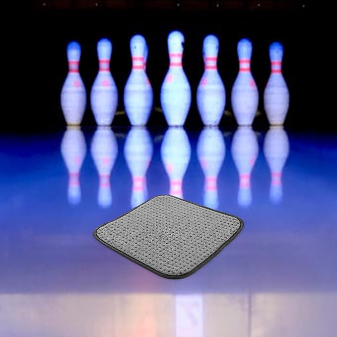 Compact Anti-Skid Bowling Ball Cleaning Cloth Pad for Enthusiasts Polyester Microfiber Rag for Ball Polishing and Maintenance Portable Bowling Accessory