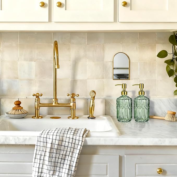 17 Oz Green Glass Kitchen Soap Dispenser for Dish Soap, 2 Pack Bathroom Soap Dispenser Set with Gold Rust Proof Pump for Lotion, Hand soap or Body Wash