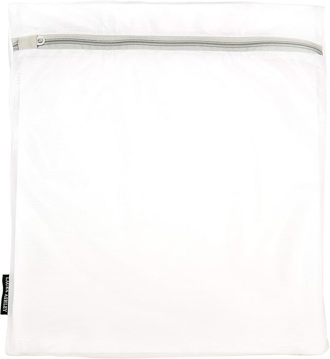 Laura Ashley Large Laundry Delicates with Zipper Closure to Protect Clothes Mesh Wash Bag, Clear, LA-92435