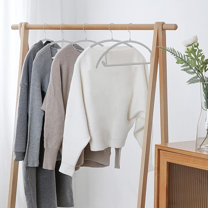 TIMMY Plastic Hangers 50 Pack No Shoulder Bump Suit Hangers Non Slip Space Saving Clothes Hangers Curved Design to Protect Clothes Shape(Grey)