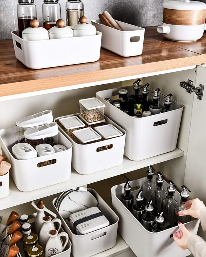 Amyup Set Of 3 Plastic Storage Bins,Versatile Kitchen Pantry Organization and Storage,for Plastic Storage Container Under Bed,Under Sink Bathroom Organizer (White, 3 Pack Small