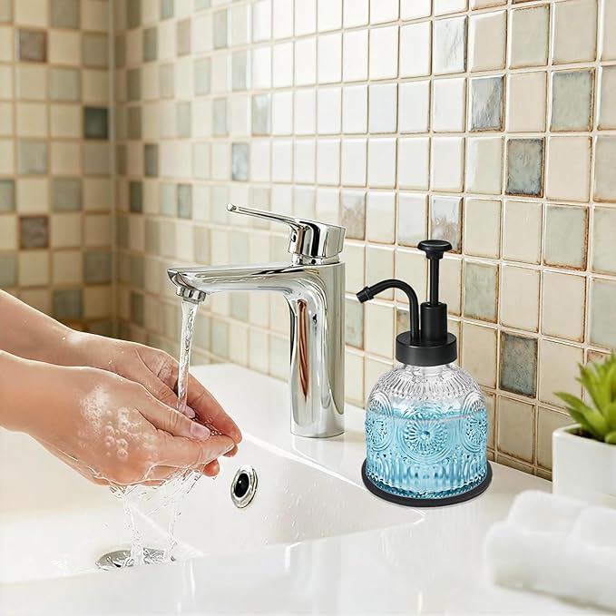 SheeChung Vintage Soap Dispenser, Kitchen Dish Soap Dispensers with Pump Mat, Glass Hand Soap Dispenser for Bathroom, Liquid, Lotion, Refillable, Rustic Farmhouse Decor-Clear (Black Pump, 2 pk)