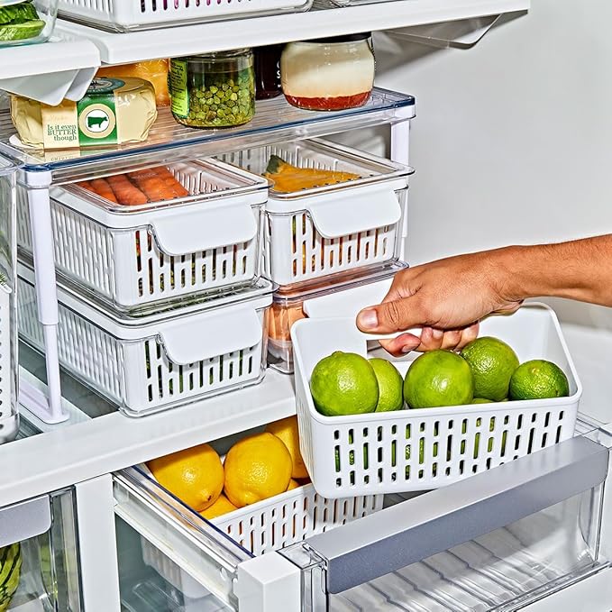 OXO Good Grips Produce Saver – Crisper Basket, 4.15 x 9.2 x 5.05 in, White