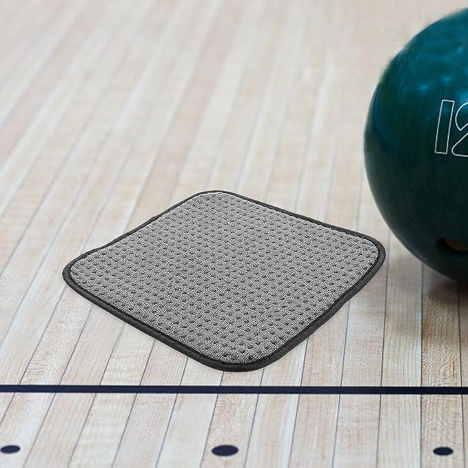 Compact Anti-Skid Bowling Ball Cleaning Cloth Pad for Enthusiasts Polyester Microfiber Rag for Ball Polishing and Maintenance Portable Bowling Accessory