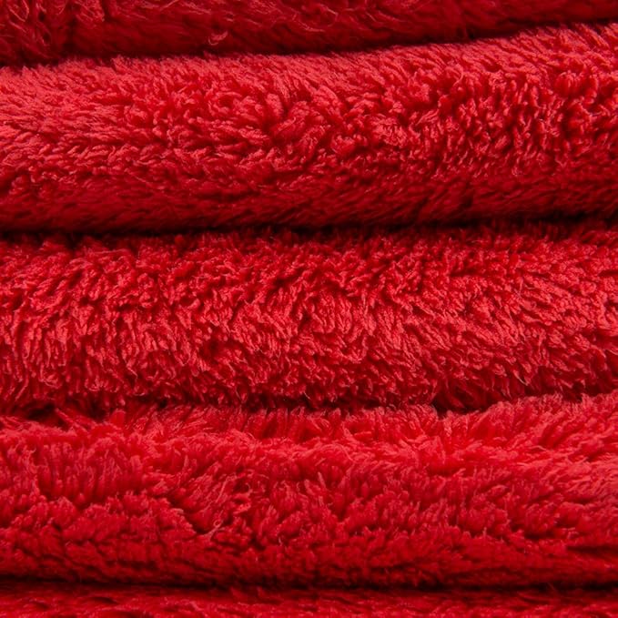 Chemical Guys Happy Ending Ultra Plush Edgeless Microfiber Towel, Red - MIC34103