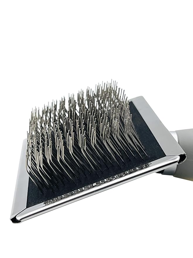 Warren London Slicker Brush for Dogs – Gentle Detangling & Shedding with Comfort Gel Handle – Removes Mats, Loose Fur & Undercoat – Groomer-Approved for Long Thick Doodle Coat Types