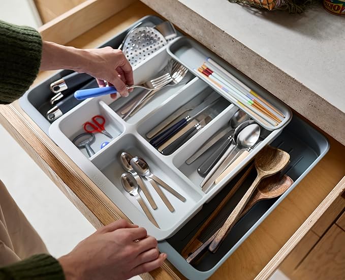 Joseph Joseph DrawerStore Expanding Flatware Cutlery Organizer, Expandable Utensil Tray for Kitchen Drawer, Recycled Plastic