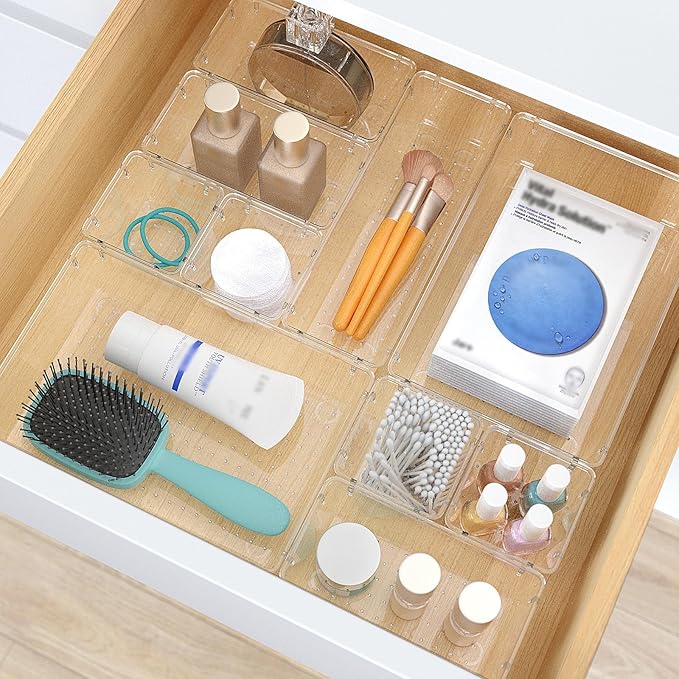 28 PCS Clear Plastic Drawer Organizers Set, 4 Size Desk Drawer Organizer Trays for Makeup, Jewelry, Kitchen Utensils, Gadgets and Office Accessories