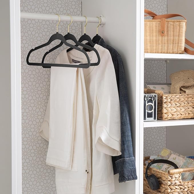 Simplify Slim Velvet Gold Hook Clothes Hangers 25 Pack Non-Slip Shirts Suit Pants Dresses Garments Closet Storage & Organization Durable Black