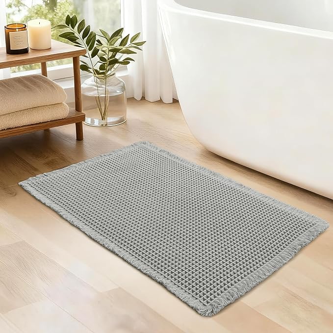 JIUZHEN Waffle Bath Mat Super Absorbent Bath Rugs Non Slip Bathroom Mats for Beside Tub Machine Washable Fast Drying Waffle Rugs for Bathroom Floor, 20" x 32", Grey