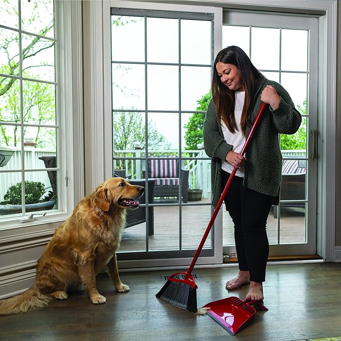 O-Cedar Pet Pro Broom with Step-On Dustpan | Remove 99% with One Sweep | Removes 3 Times More Pet Hair | Quiet Cleaning Tool for Cat and Dog Owners