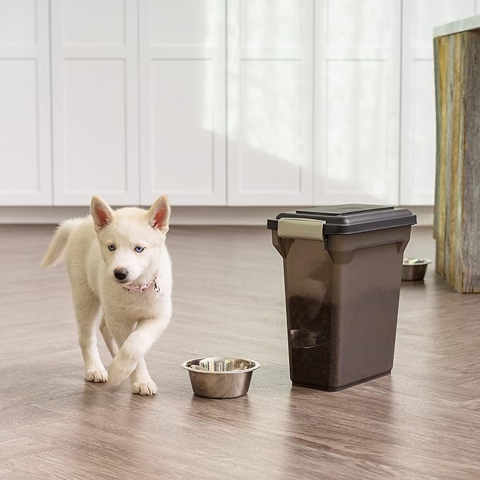IRIS USA 13 Lbs / 15 Qt WeatherPro Airtight Pet Food Storage Container, For Dog Cat Bird and Other Pet Food Storage Bin, Pet Supplies, Keep Fresh, Easy Access, BPA Free, Smoke