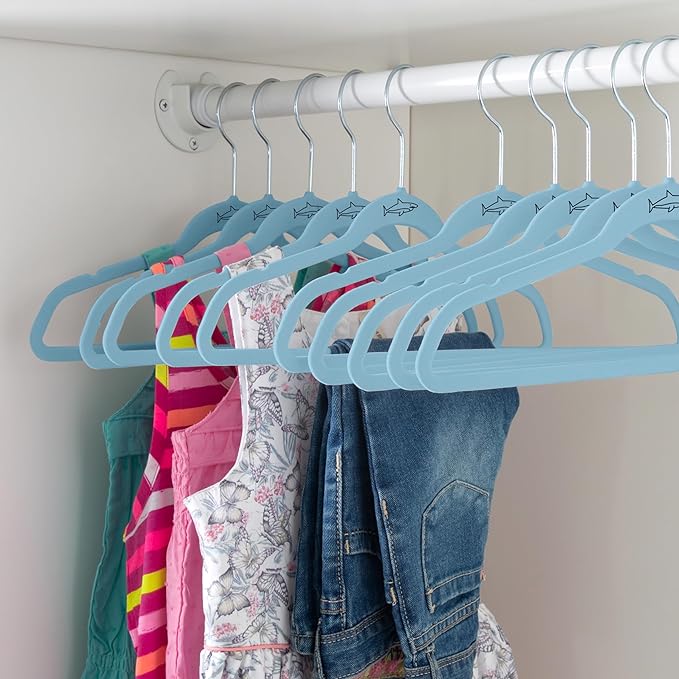 Simplify Kids 100 Pack Velvet Hangers with Shark Icon in Light Blue