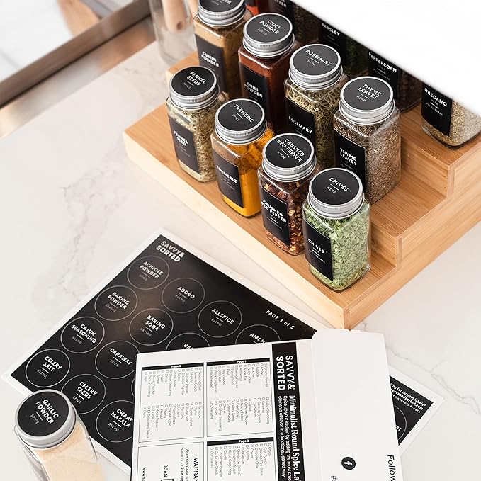 SAVVY & SORTED Spice Labels, 140 Round Waterproof Kitchen Labels for Spice Jars, Spice Organization, Herb Seasoning Pantry Labels, Spice Rack