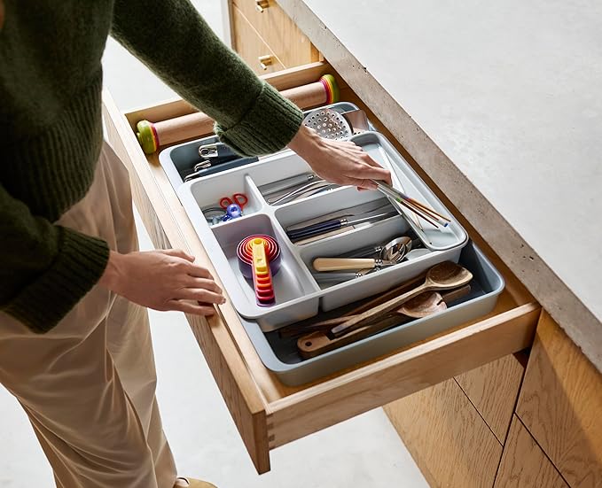 Joseph Joseph DrawerStore Expanding Flatware Cutlery Organizer, Expandable Utensil Tray for Kitchen Drawer, Recycled Plastic