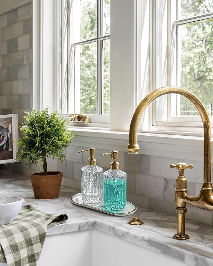 JASAI 18Oz Dazzling Clear Glass Soap Dispenser with Golden Pump for Bathroom, Refillable Kitchen soap Dispenser for Dish Soap, Bathroom Soap Dispenser for Hand Soap, Lotion.(Golden)