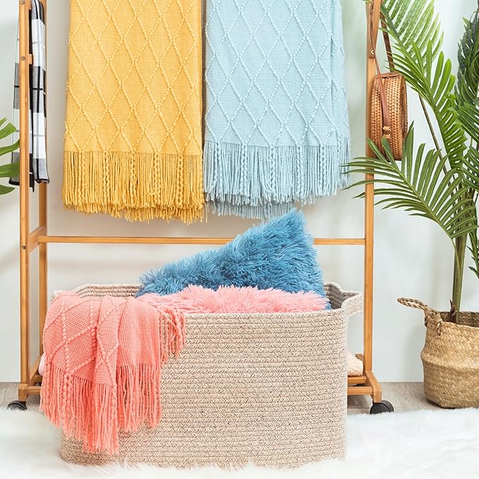 MINTWOOD Design 22in Extra Large Blanket Basket Holder Living Room, Rectangle Rope Woven Storage Basket with Handles for Laundry, Pool Towels, and Shoes, Dog Toy Organizer Bin Box, Oatmeal Brown