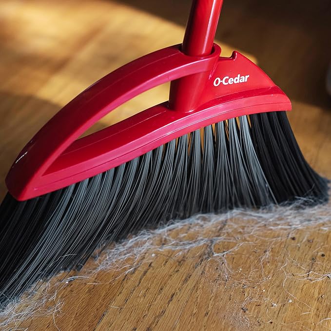 O-Cedar Pet Pro Broom with Step-On Dustpan | Remove 99% with One Sweep | Removes 3 Times More Pet Hair | Quiet Cleaning Tool for Cat and Dog Owners