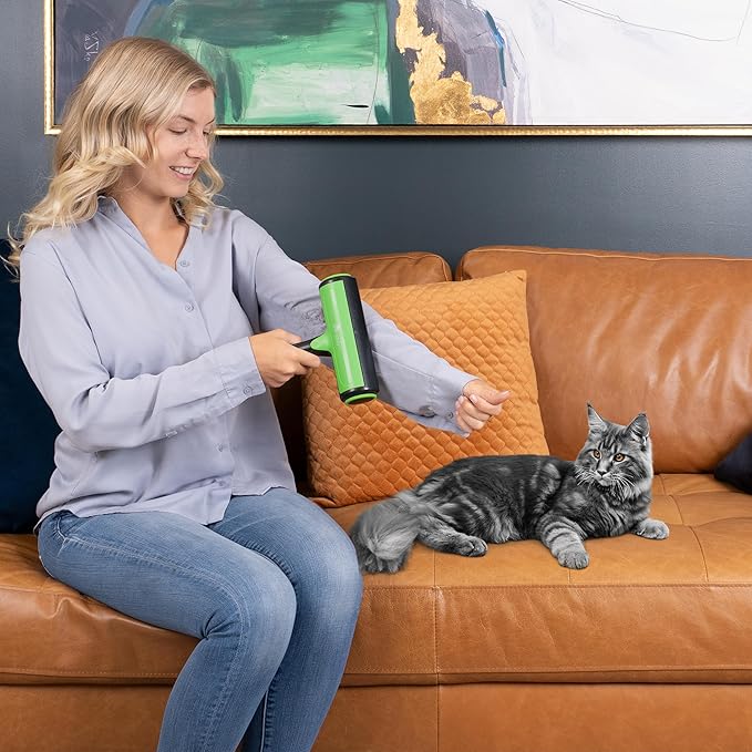 pet savy Pet Hair Roller - Compact and Lightweight Lint Roller for Pet Hair - Reusable Dog & Cat Hair Remover with Electrostatic Adsorption for Gentle and Efficient Cleaning